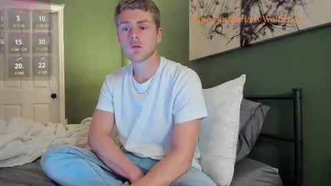 Snapshot of wolfiell chatting on 12.28.24 Wolfienov online show from 12.28.24