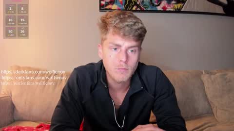 Snapshot of wolfiell chatting on 02.24.25 Wolfienov online show from 02.24.25
