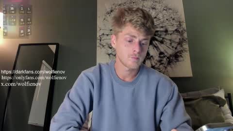 Snapshot of wolfiell chatting on 03.07.25 Wolfienov online show from 03.07.25