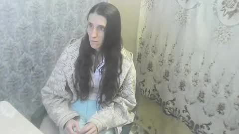 Snapshot of wolfxsnow chatting on 01.06.25 wolfxsnow online show from 01.06.25