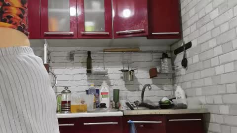 Snapshot of wonderconnie chatting on 10.18.25 wonderconnie online show from 10.18.25