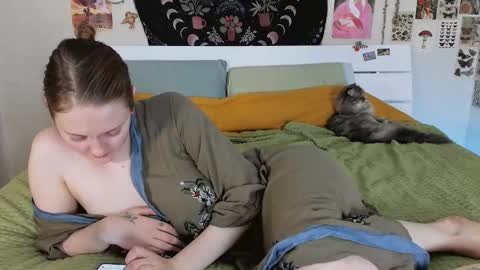 Snapshot of wonderconnie chatting on 11.02.25 wonderconnie online show from 11.02.25