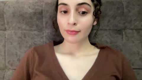 Snapshot of wonderland_stia chatting on 09.11.25 Stia online show from 09.11.25