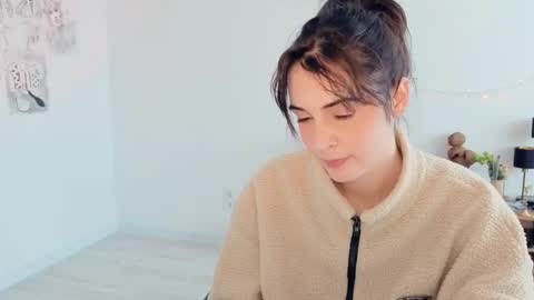 Stia online show from 04.13.26