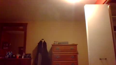 woodeee77 online show from 12.26.24