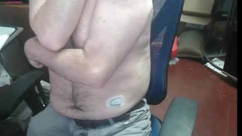 Snapshot of woodworker6473 chatting on 02.05.25 woodworker6473 online show from 02.05.25