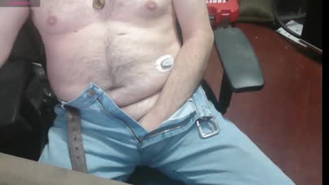 Snapshot of woodworker6473 chatting on 02.07.25 woodworker6473 online show from 02.07.25