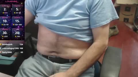 Snapshot of woodworker6473 chatting on 11.10.25 woodworker6473 online show from 11.10.25