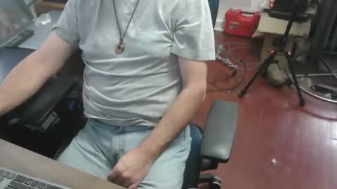 Snapshot of woodworker6473 chatting on 01.08.26 woodworker6473 online show from 01.08.26