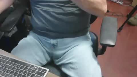 Snapshot of woodworker6473 chatting on 01.15.26 woodworker6473 online show from 01.15.26