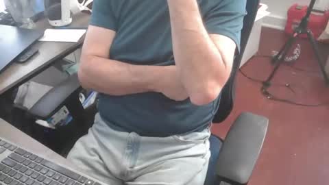 Snapshot of woodworker6473 chatting on 02.13.26 woodworker6473 online show from 02.13.26