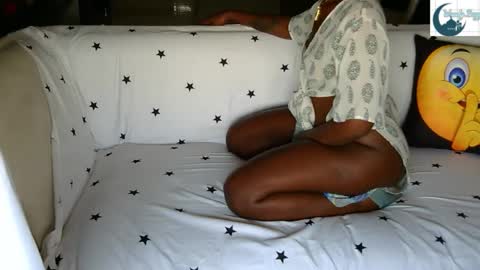 Snapshot of woody_n_buzz chatting on 02.11.25 Woody and Buzz online show from 02.11.25