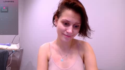 Snapshot of worsh1p_me chatting on 10.23.25 worsh1p_me online show from 10.23.25