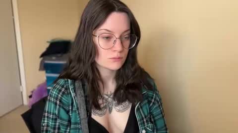 Lucina online show from 02.03.25