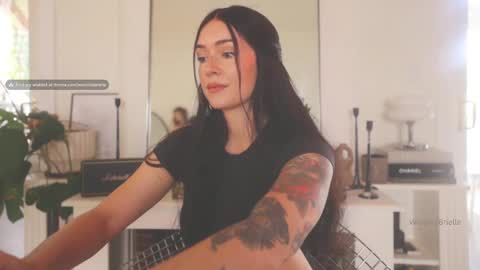 Brielle online show from 03.03.25