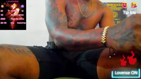 Snapshot of wotton_17 chatting on 10.26.25 Cristofer online show from 10.26.25