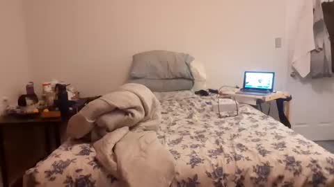 Cuteipie online show from 12.14.25