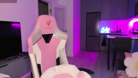 Emi online show from 11.05.25