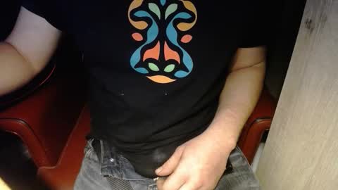 Snapshot of wrix chatting on 11.02.25 wrix online show from 11.02.25