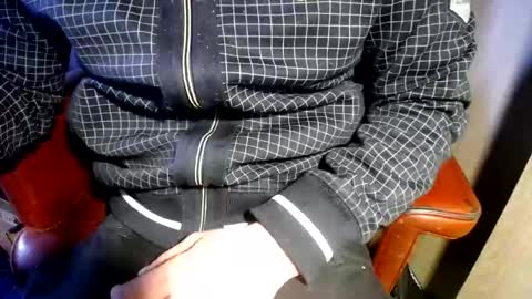 Snapshot of wrix chatting on 11.23.25 wrix online show from 11.23.25