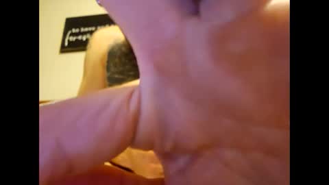 Snapshot of wtfmy08 chatting on 09.11.25 wtfmy08 online show from 09.11.25