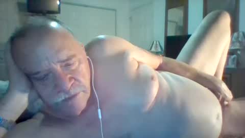 Snapshot of wvmountainlover chatting on 02.14.25 wvmountainlover online show from 02.14.25