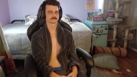 Wyatt online show from 12.17.25