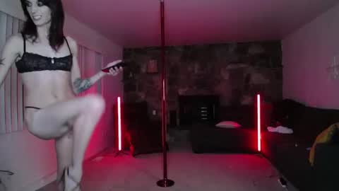 Snapshot of wytransgal chatting on 11.22.25 WyTransGal - Aurora online show from 11.22.25