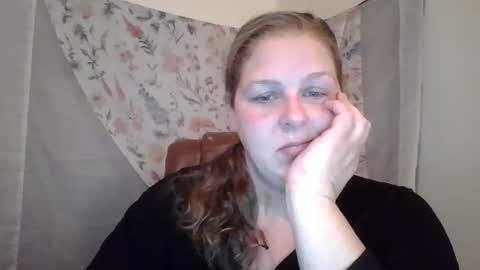 Snapshot of x0_jade chatting on 11.22.25 x0_jade online show from 11.22.25