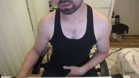 Snapshot of x_____0_____x chatting on 12.04.25 Mr. Lonely online show from 12.04.25