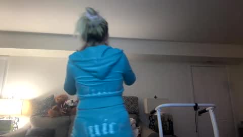 Mariah  online show from 12.31.24