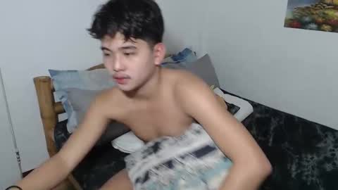 Snapshot of x_jemy22 chatting on 09.15.25 Jemy online show from 09.15.25