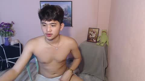 Snapshot of x_jemy22 chatting on 10.24.25 Jemy online show from 10.24.25