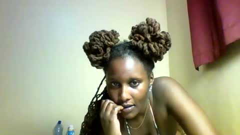 X melanine online show from 04.21.26