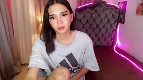 xairah_doux online show from 10.12.25