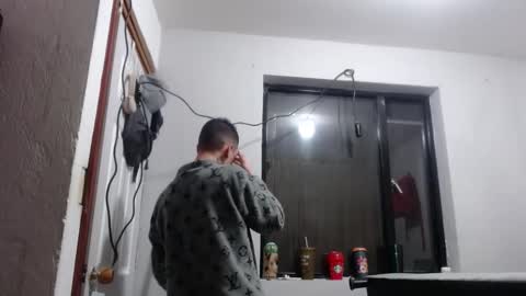 Snapshot of xalejo_max chatting on 10.20.25 xalejo_max online show from 10.20.25