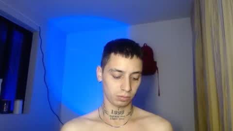 Snapshot of xalejo_max chatting on 10.28.25 xalejo_max online show from 10.28.25