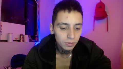 Snapshot of xalejo_max chatting on 10.31.25 xalejo_max online show from 10.31.25