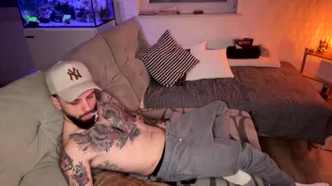 xamrelgneal online show from 04.04.26