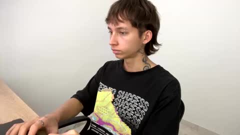 Snapshot of xamyu chatting on 03.04.25 Xam online show from 03.04.25