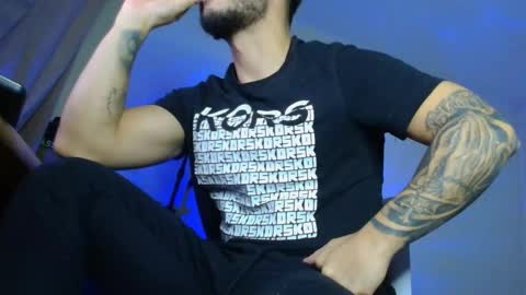 Snapshot of xandercagex chatting on 11.19.25 XanderCageX online show from 11.19.25