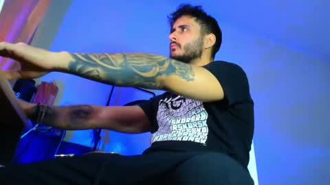 Snapshot of xandercagex chatting on 12.15.25 XanderCageX online show from 12.15.25