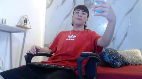 xandergrey8 online show from 04.16.26