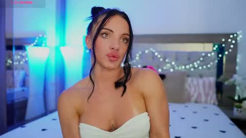 Snapshot of xandrabae chatting on 06.15.26 Alexandra online show from 06.15.26