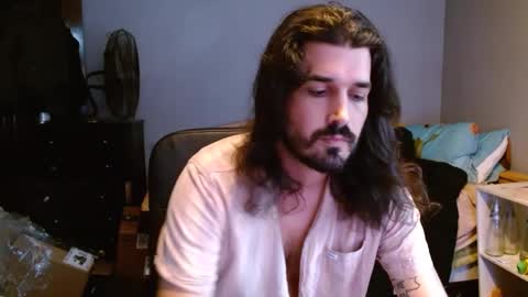 Snapshot of xantownnotme chatting on 10.07.25 chefJeff online show from 10.07.25