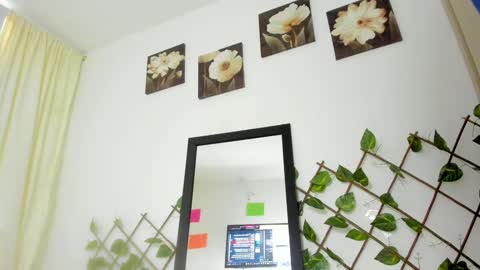       S A R A      100K followers online show from 12.27.24