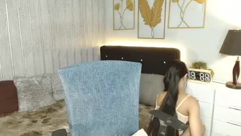 ELLA online show from 08.03.26