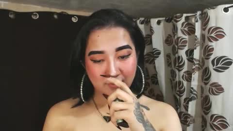 Nira   NOT INTO CHEAP GUYS  online show from 01.11.25