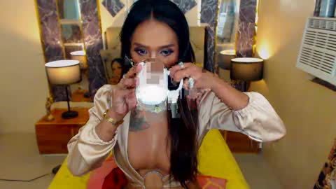 THALIA MOUNT online show from 03.02.25