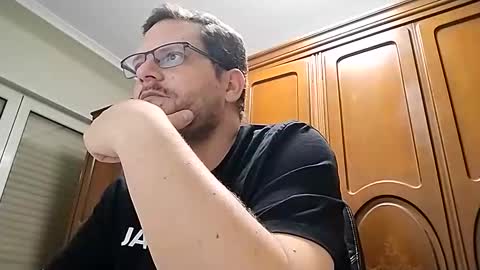 Snapshot of xavi5432 chatting on 10.04.25 xavi5432 online show from 10.04.25